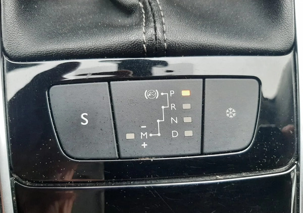 Peugeot 308 cena 51600 przebieg: 112000, rok produkcji 2019 z Kisielice małe 562
